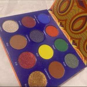 Juvias Place eyeshadow palette